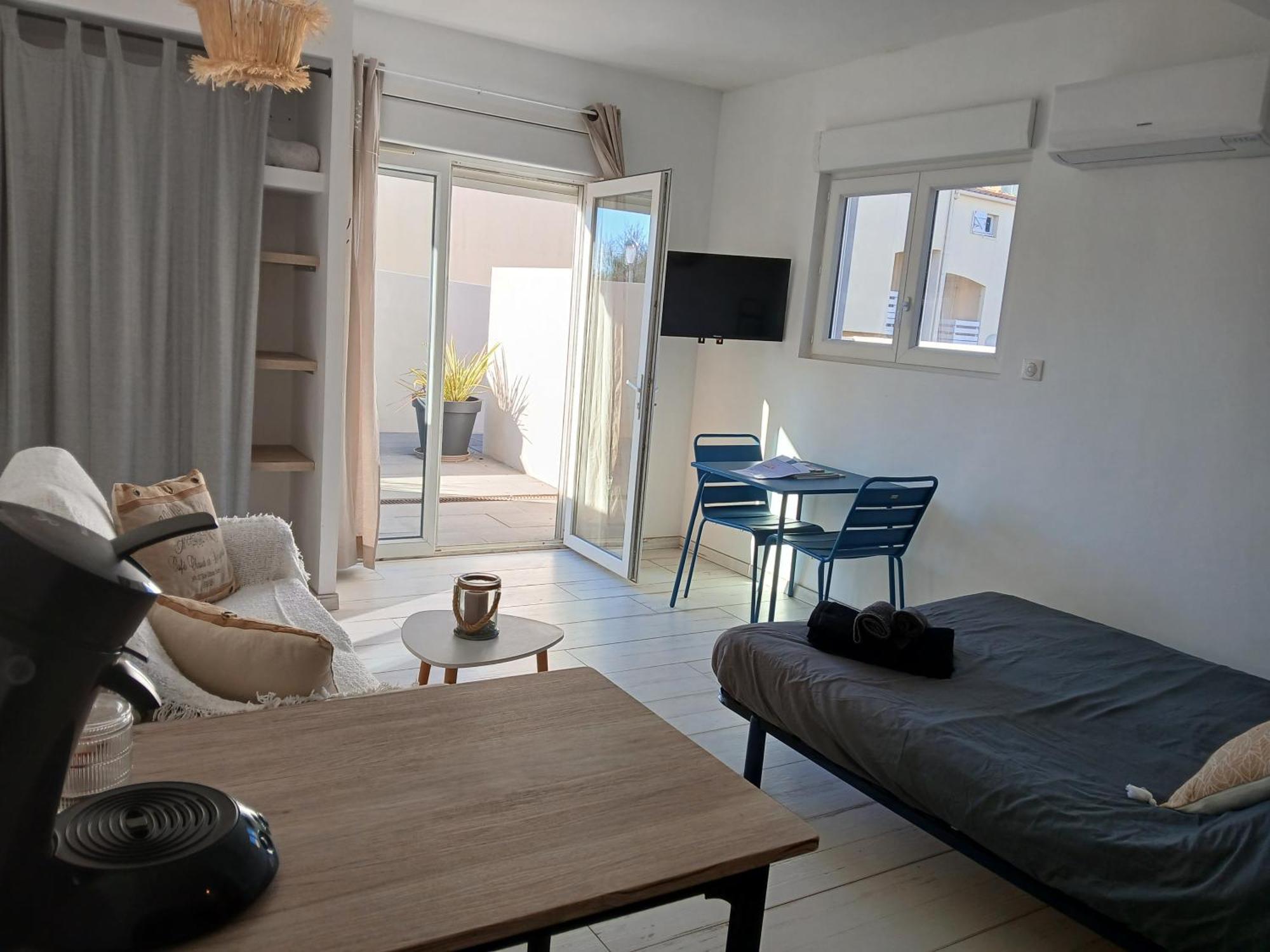 Maison Basalte Agde Exterior photo